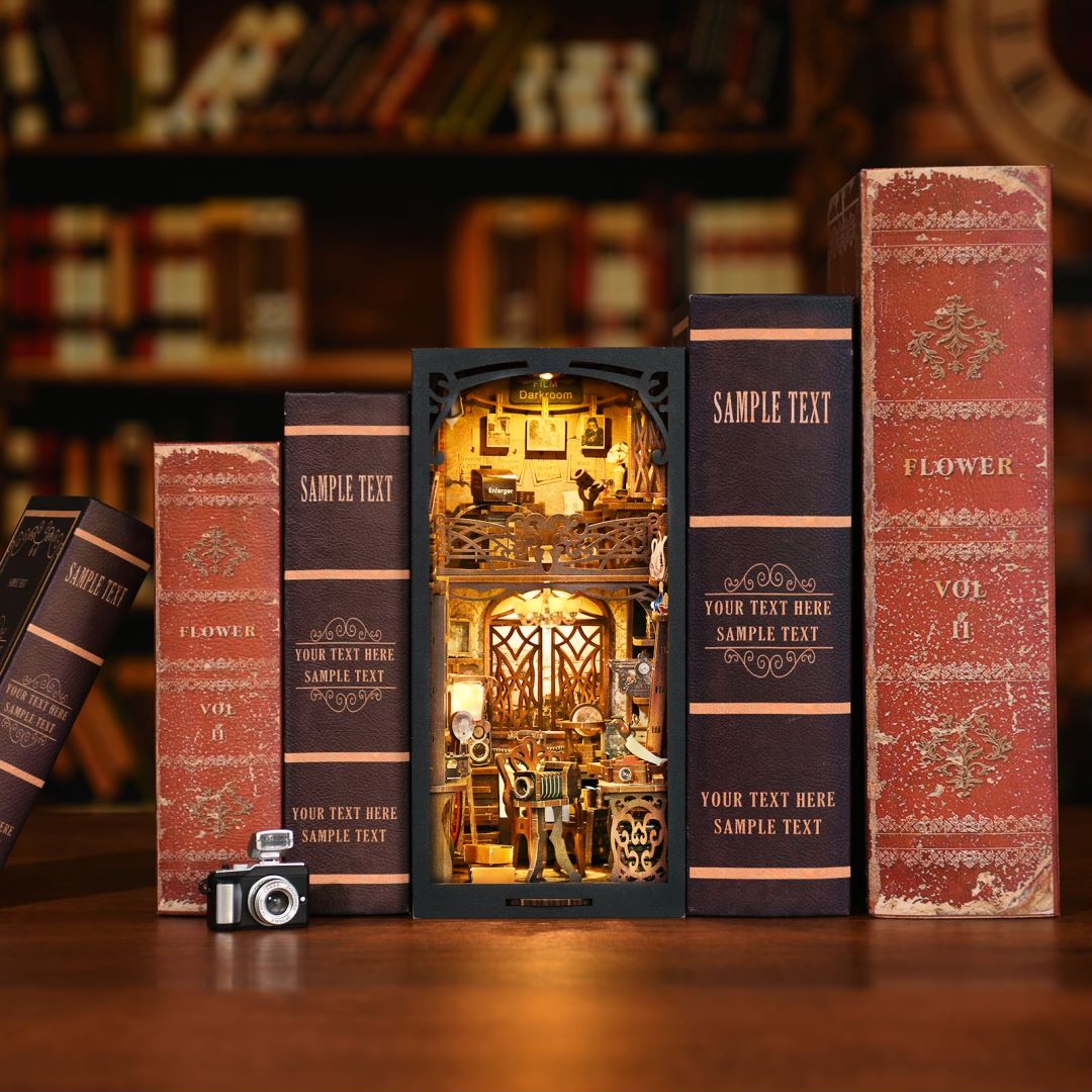 Book Nook DIY Film Darkroom