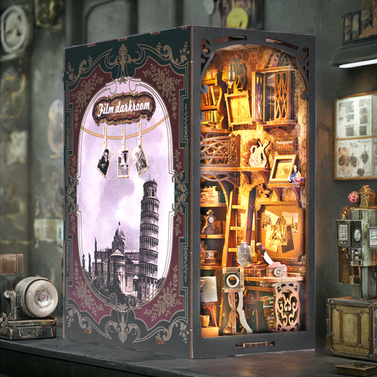 Book Nook DIY Film Darkroom