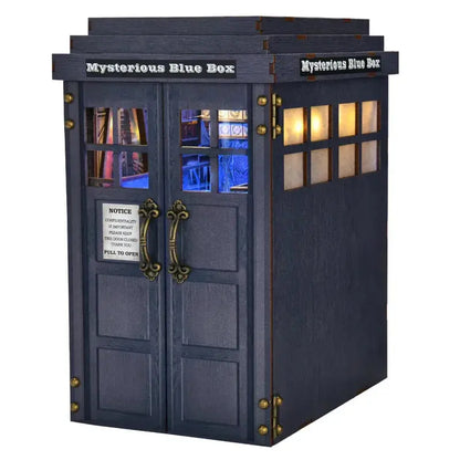 🚀 Book Nook DIY “Mysterious Blue Box” – TARDIS Diorama for Doctor Who Fans